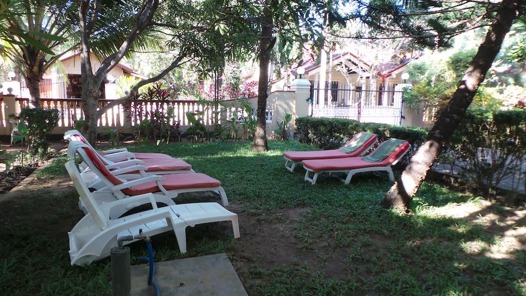 Rico Shadow Guest House & Restaurant Wayikkal Exterior foto